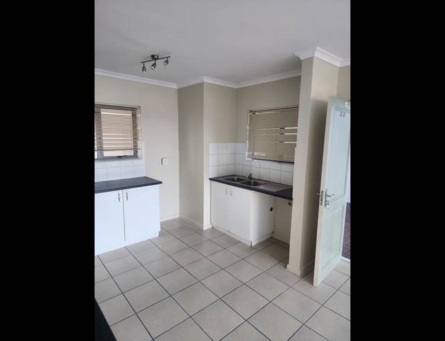 2 BEDROOM PROPERTY TO RENT IN WHISPERING PINES